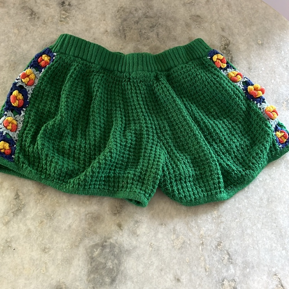 Japanese vintage crocheted shorts green with flowers.